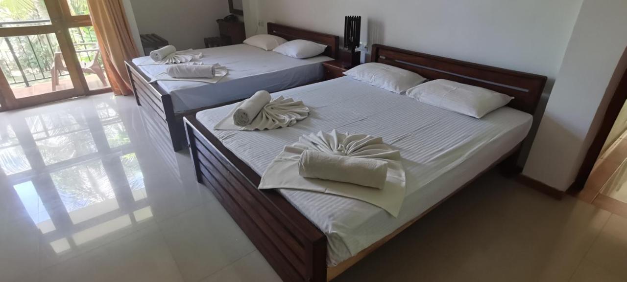 Rajarata Family Resort Anuradhapura Exteriör bild