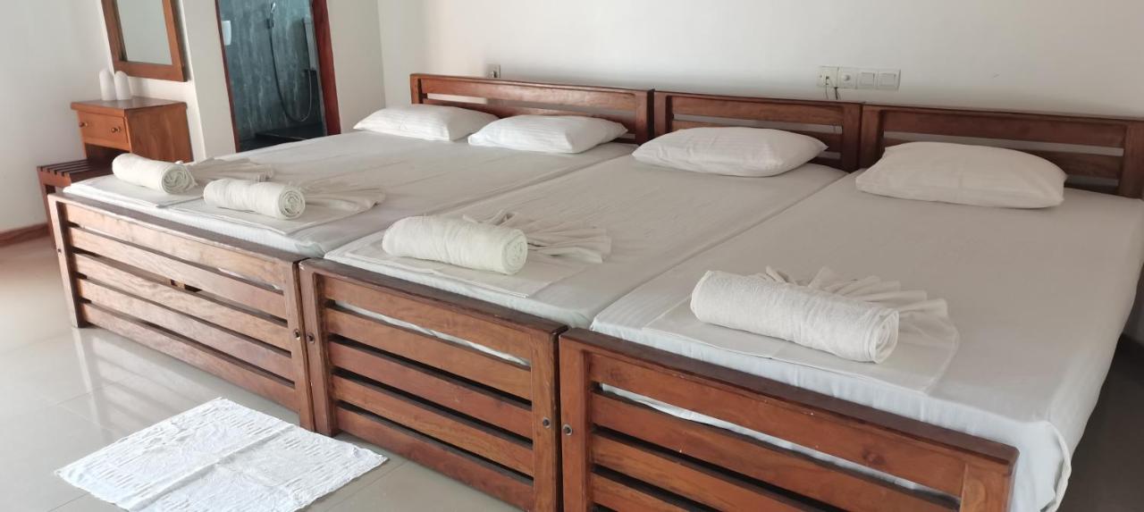 Rajarata Family Resort Anuradhapura Exteriör bild