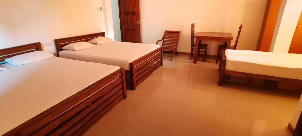 Rajarata Family Resort Anuradhapura Exteriör bild