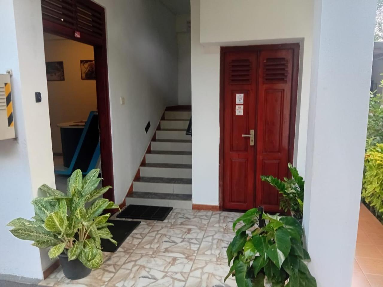 Rajarata Family Resort Anuradhapura Exteriör bild