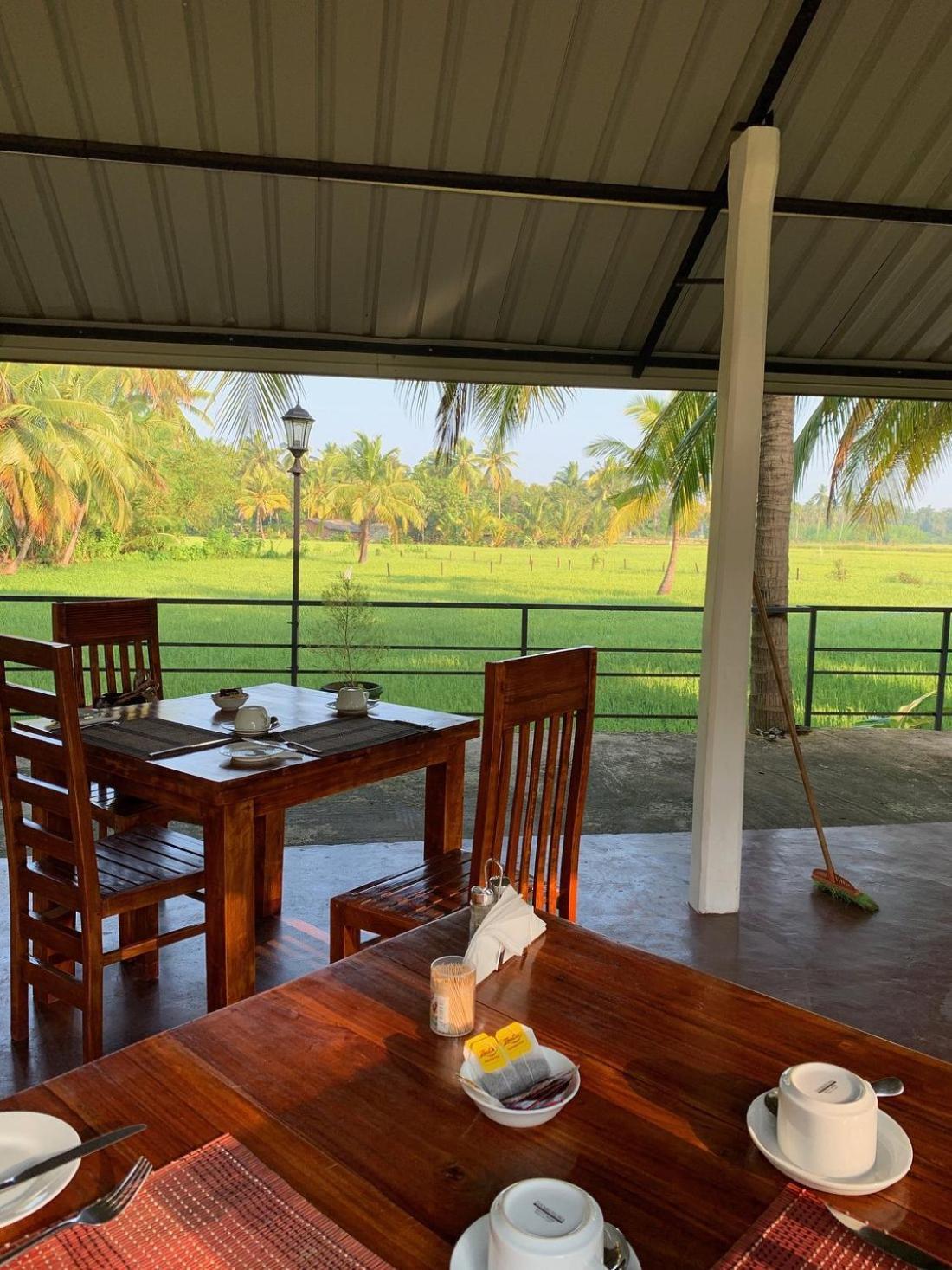 Rajarata Family Resort Anuradhapura Exteriör bild
