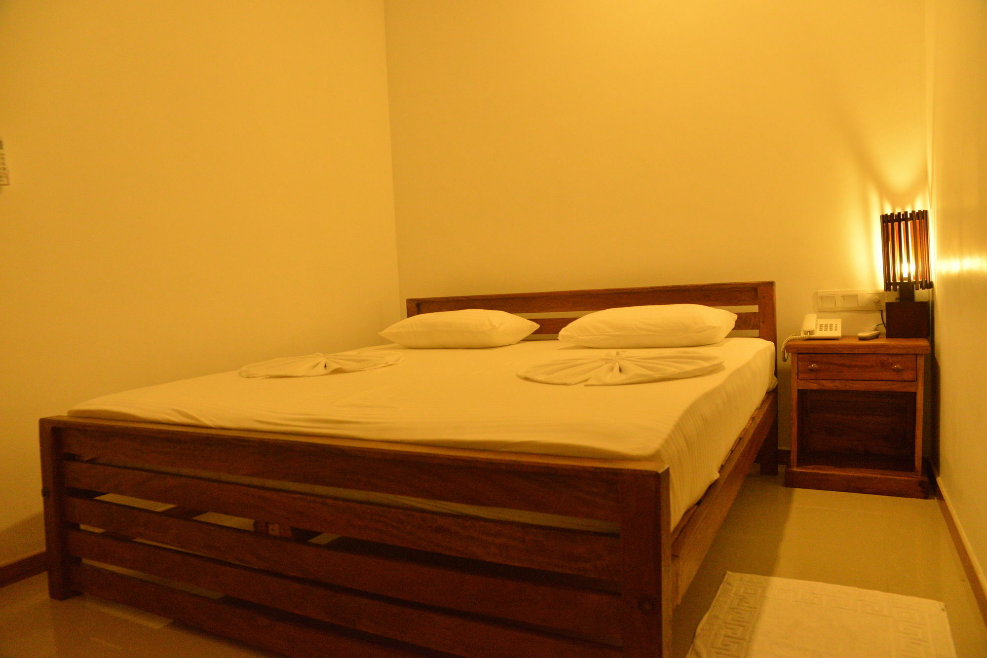 Rajarata Family Resort Anuradhapura Exteriör bild
